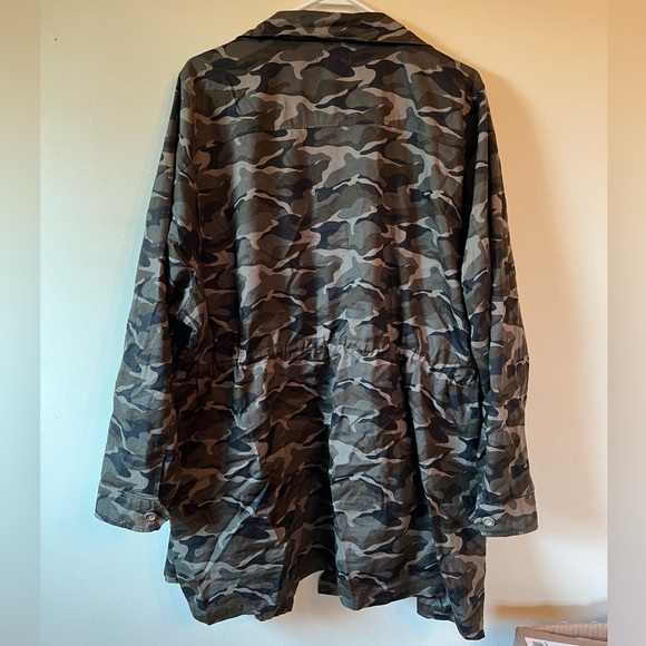 Torrid Camo Twill Anorak Button Down Utility Jacket Size 4 - Picture 10 of 10